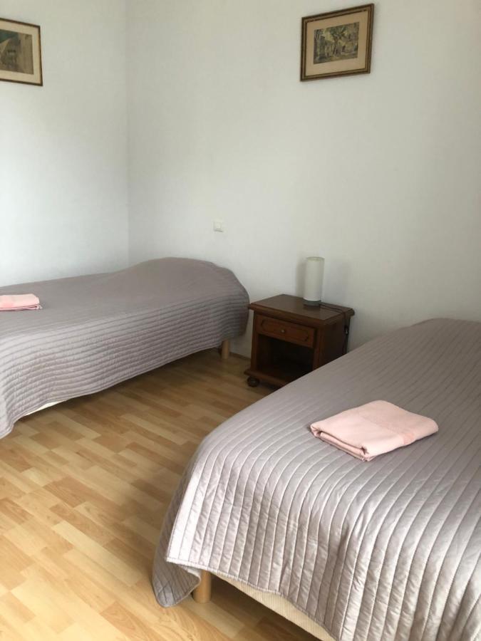 Gite Les Minimes Avallon Exterior photo