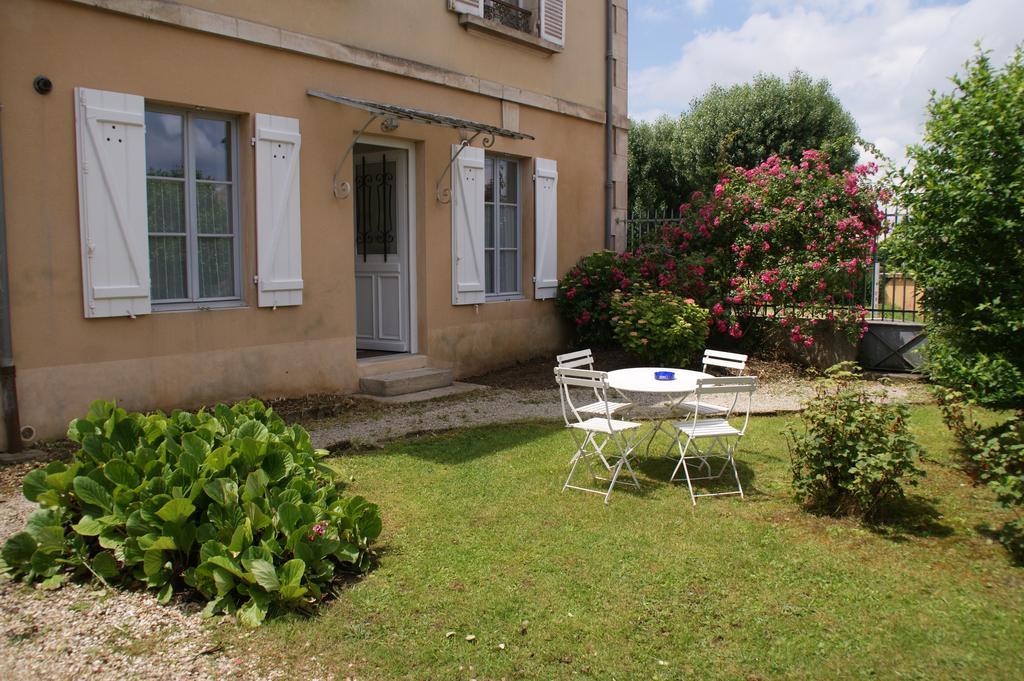 Gite Les Minimes Avallon Exterior photo