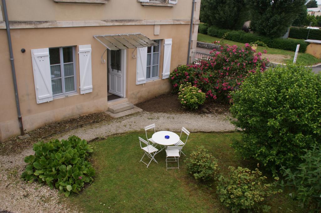 Gite Les Minimes Avallon Exterior photo